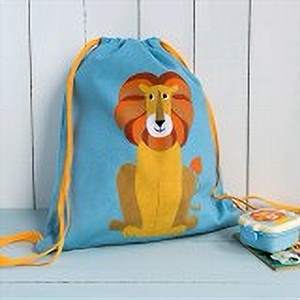 Lion drawstring bag with lunch box
