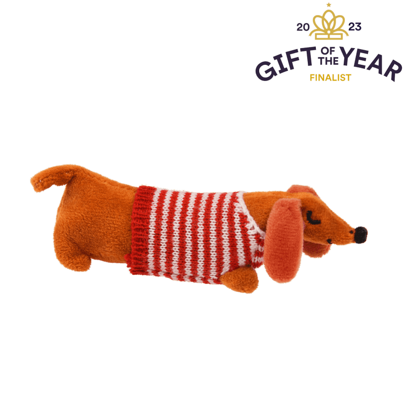 29648_5-mini-sausage-dog-in-a-little-box.jpg-final-listed-gift-of-the-year-2023-min mini sausage dog in a little box