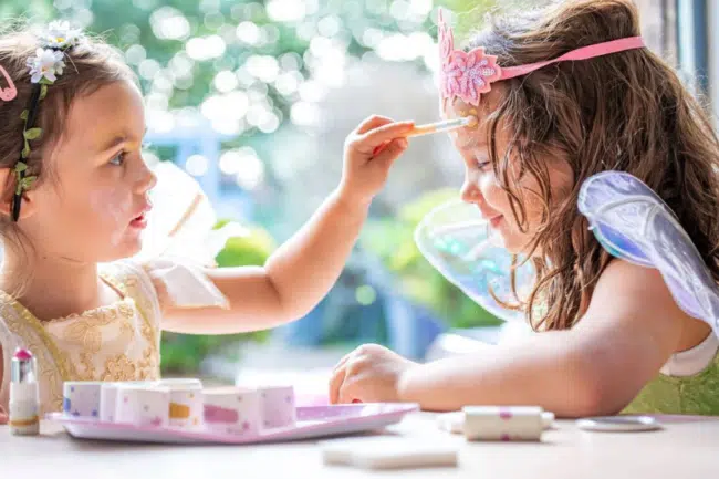 play makeup dressing up games for children